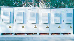 Helith Magna C&I-215 Liquid Cooled AC Outdoor Battery System High Efficiency Utility-scale Energy Storage Solution